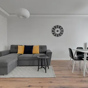 Chmielna Park - City Center & Parking By Downtown Apartamento
